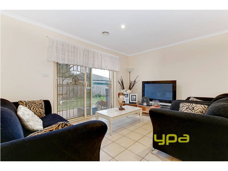 14 Colston Drive, Hillside VIC 3037