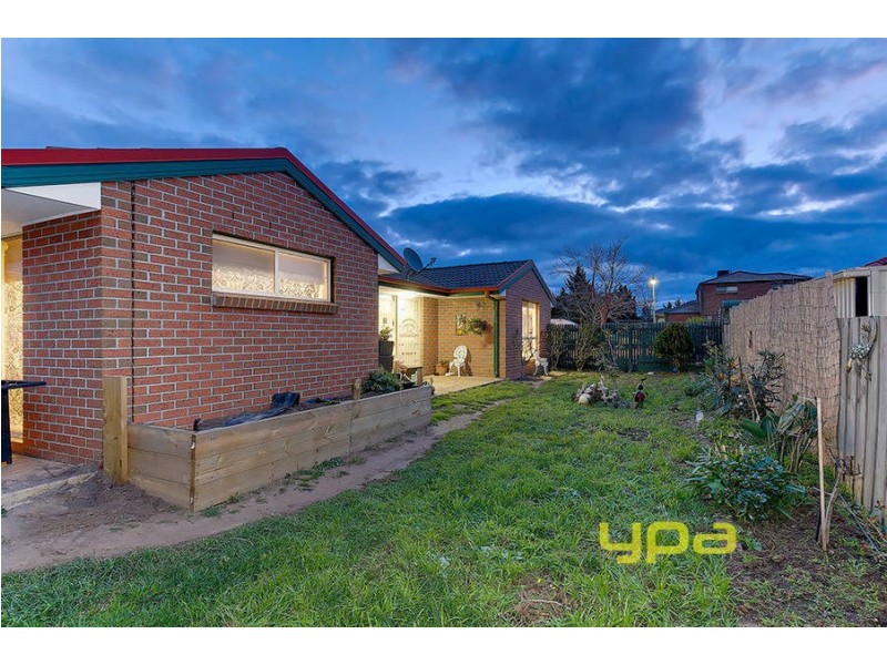 14 Colston Drive, Hillside VIC 3037