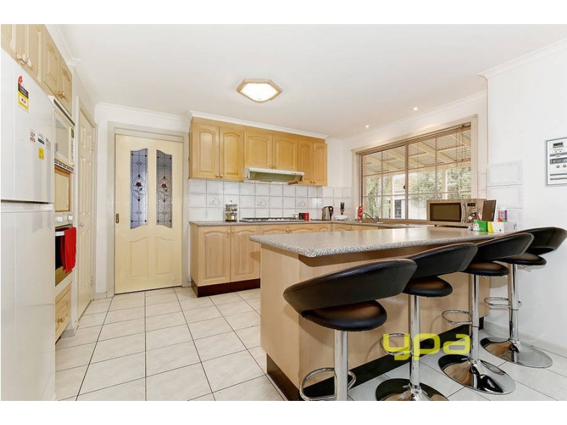 5 Marquet Court, Hillside VIC 3037