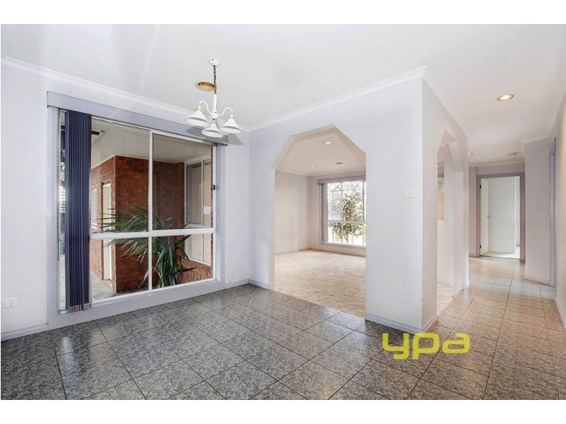 9 Cadrona Court, Hillside VIC 3037