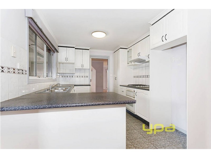 9 Cadrona Court, Hillside VIC 3037