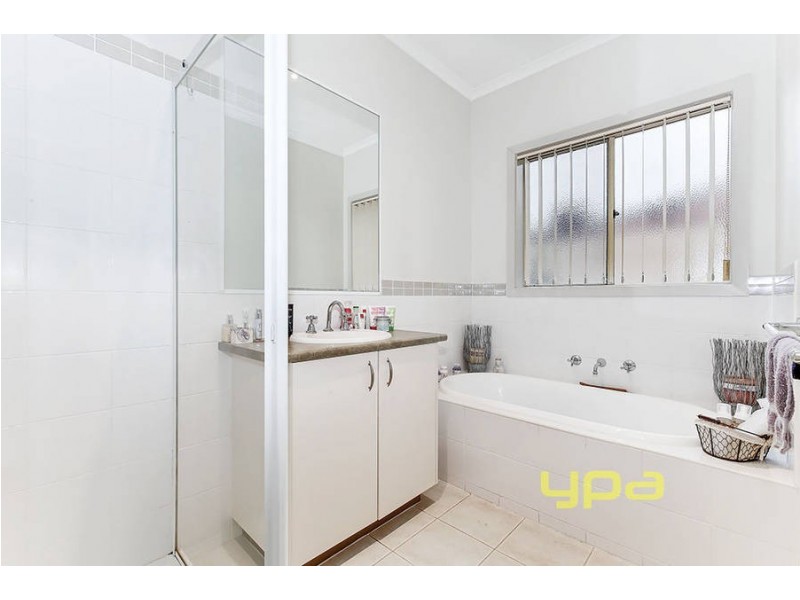 81 Durack Circuit, Taylors Hill VIC 3037