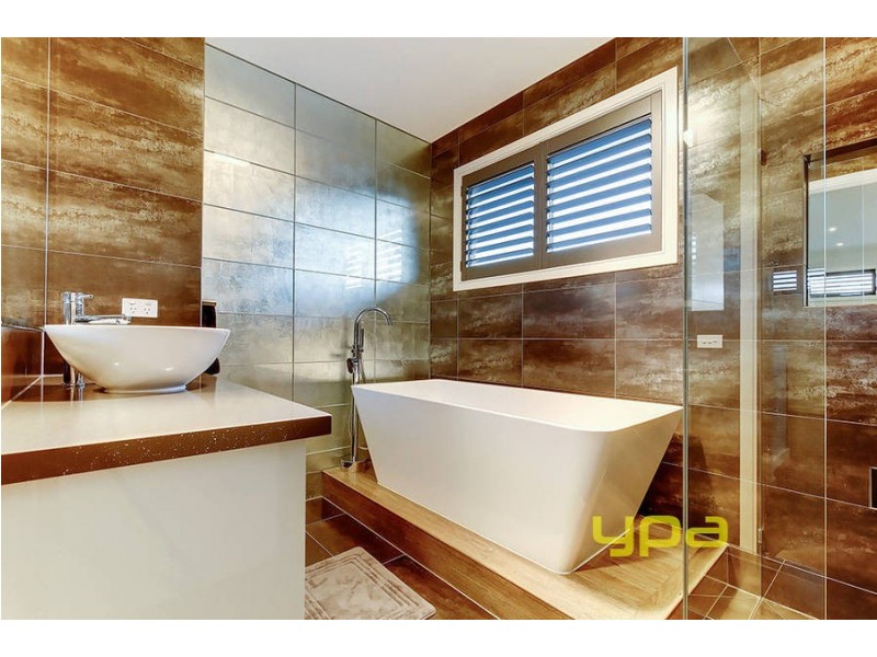 10 Beattys Road, Hillside VIC 3037