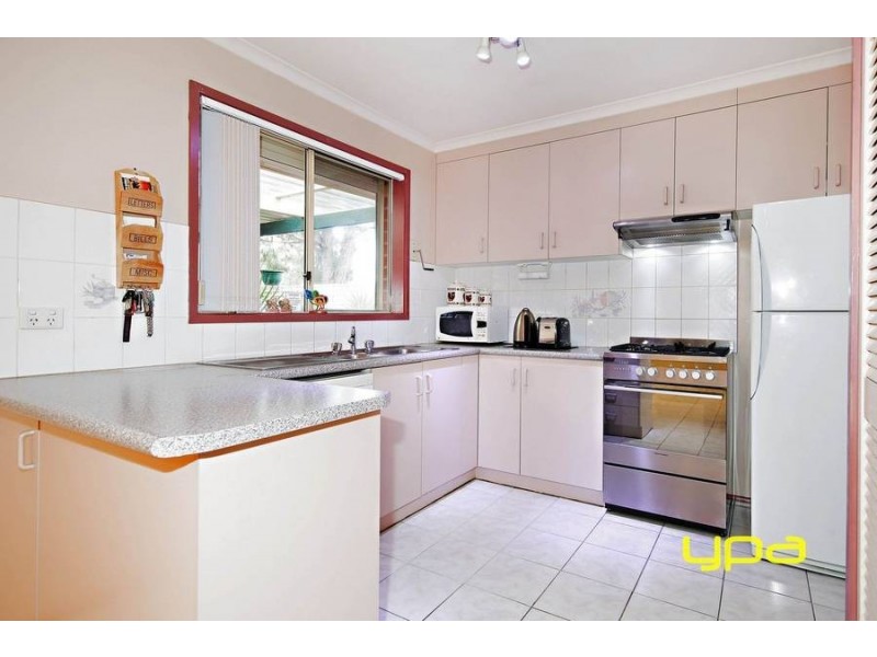 2 Aitken Drive, Delahey VIC 3037