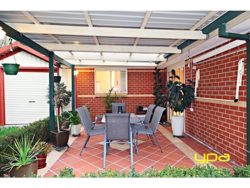 2 Aitken Drive, Delahey VIC 3037