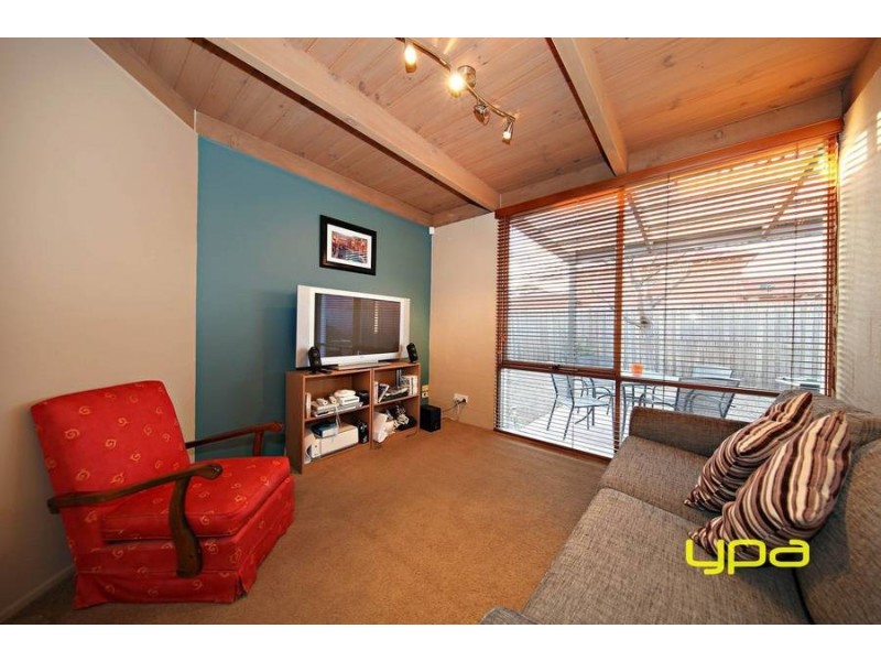 14 Banchory Avenue, Hillside VIC 3037