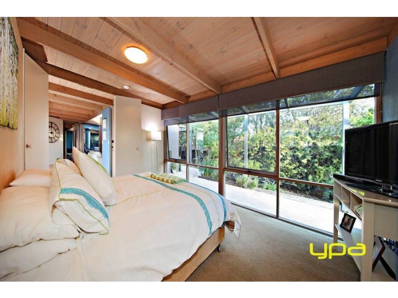 14 Banchory Avenue, Hillside VIC 3037