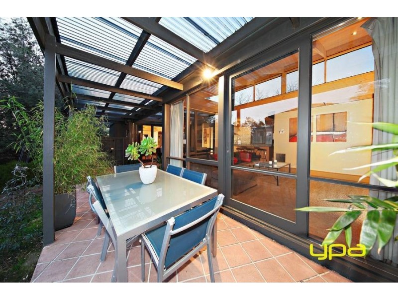 14 Banchory Avenue, Hillside VIC 3037