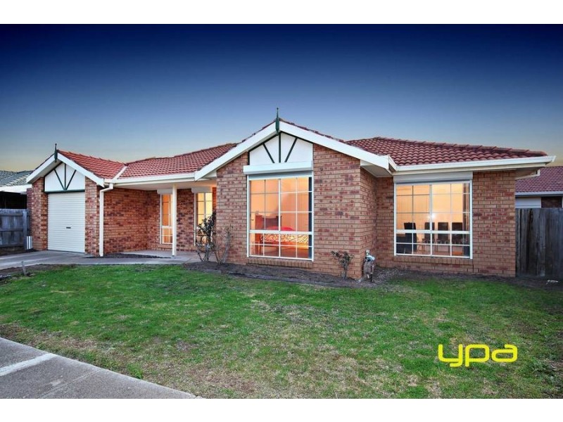 17 Meade Way, Sydenham VIC 3037