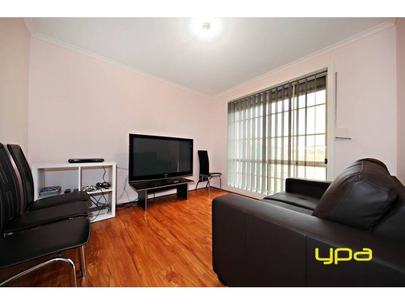 17 Meade Way, Sydenham VIC 3037