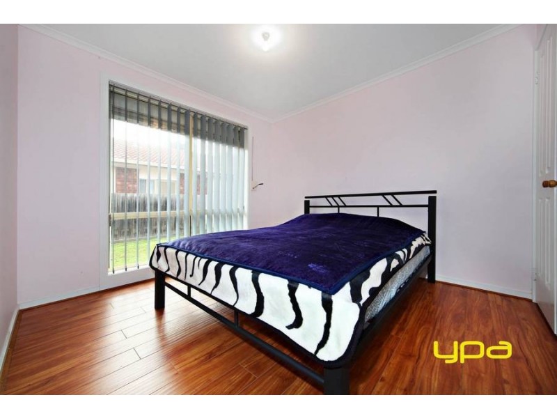 17 Meade Way, Sydenham VIC 3037