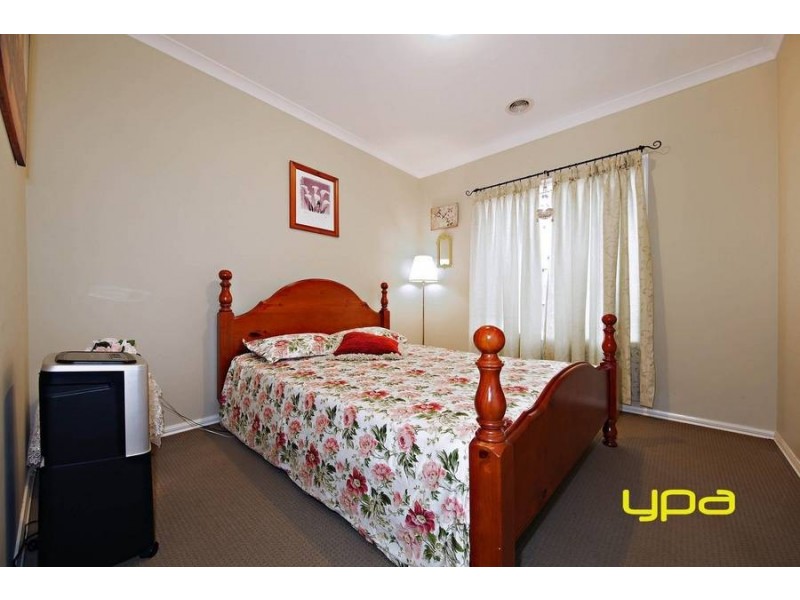 3 Cronulla Way, Taylors Hill VIC 3037