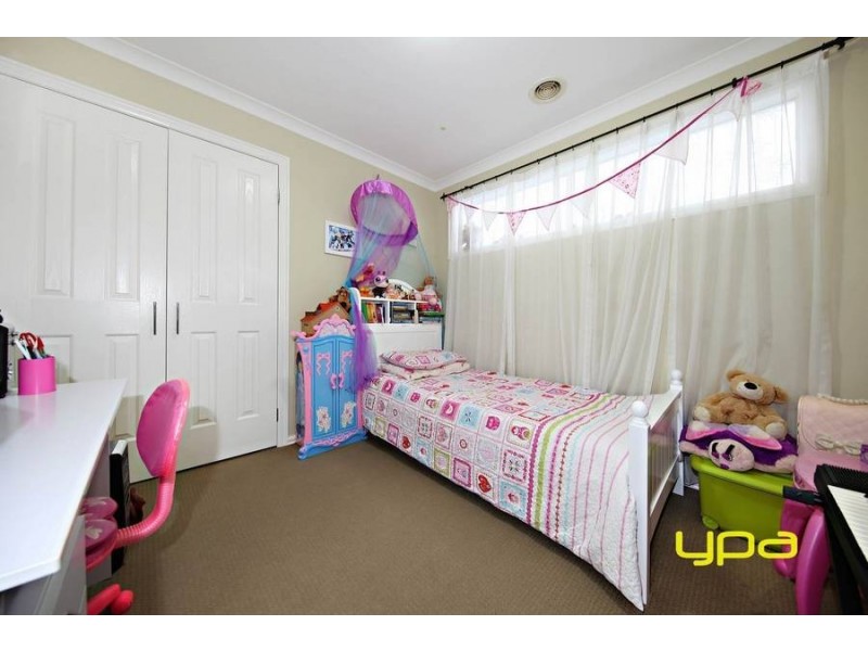 3 Cronulla Way, Taylors Hill VIC 3037