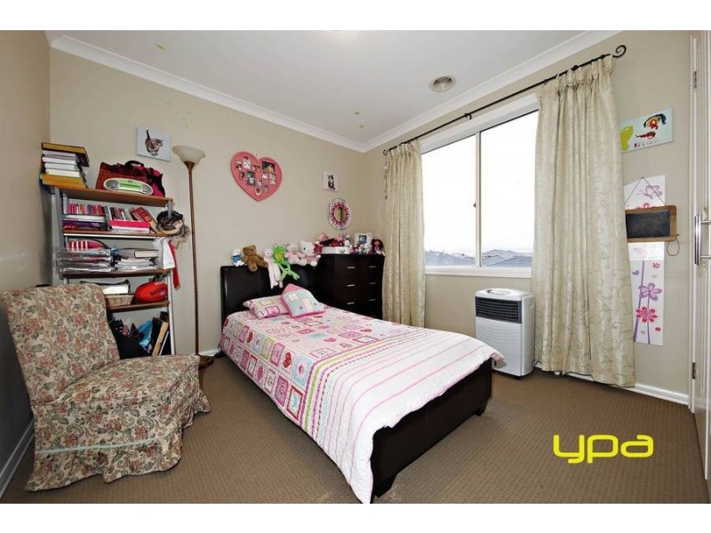 3 Cronulla Way, Taylors Hill VIC 3037