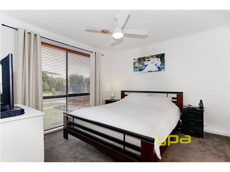 15 Pimelea Way, Hillside VIC 3037