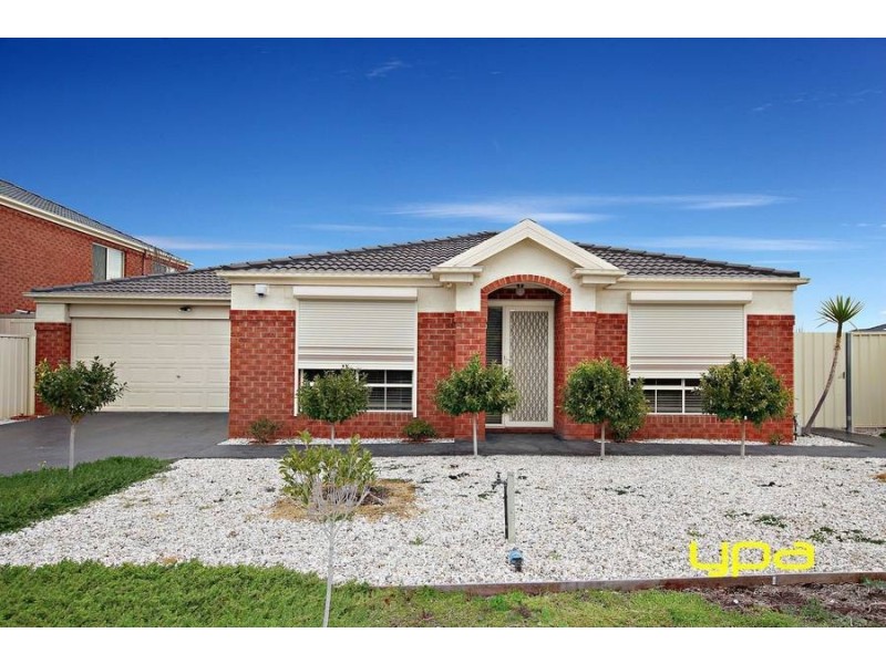 10 Rockland Court, Taylors Hill VIC 3037