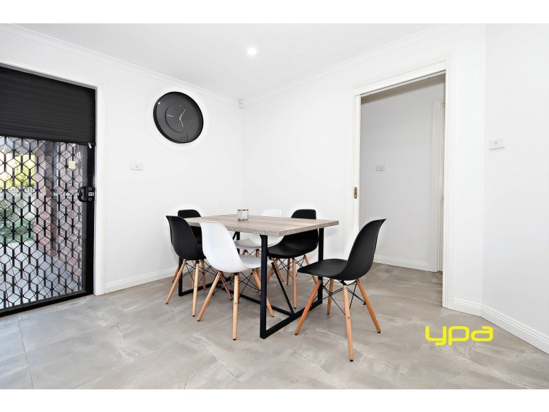 1/12 Tarrant Court, Keilor Downs VIC 3038