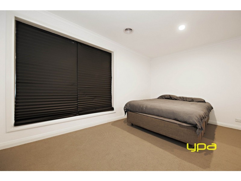 1/12 Tarrant Court, Keilor Downs VIC 3038