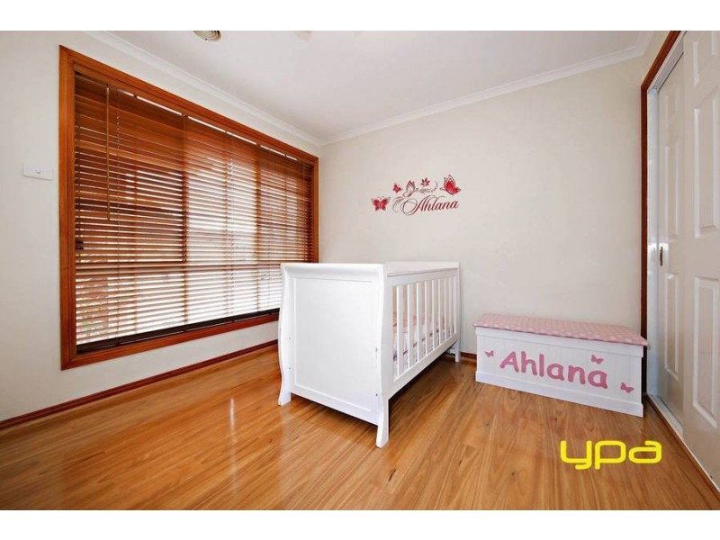 22 Howqua Way, Taylors Hill VIC 3037