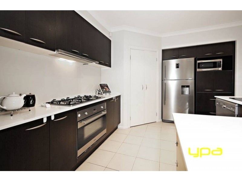 48 Domain Drive, Hillside VIC 3037