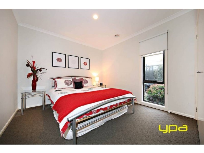 48 Domain Drive, Hillside VIC 3037