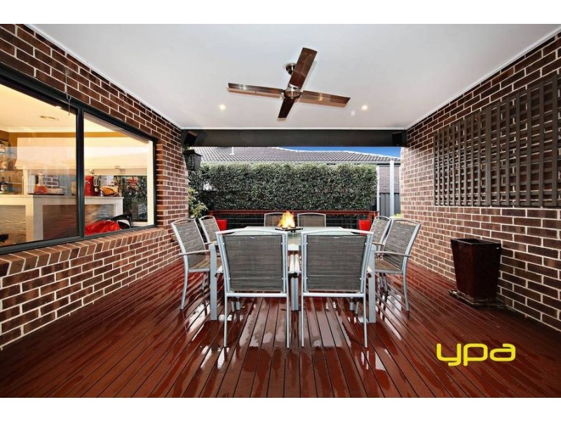 48 Domain Drive, Hillside VIC 3037