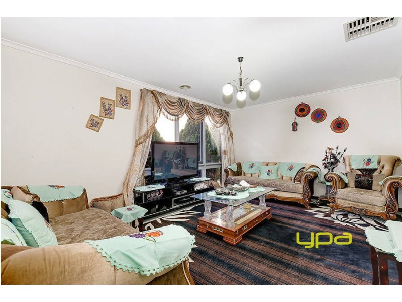 22 Coleridge Drive, Delahey VIC 3037