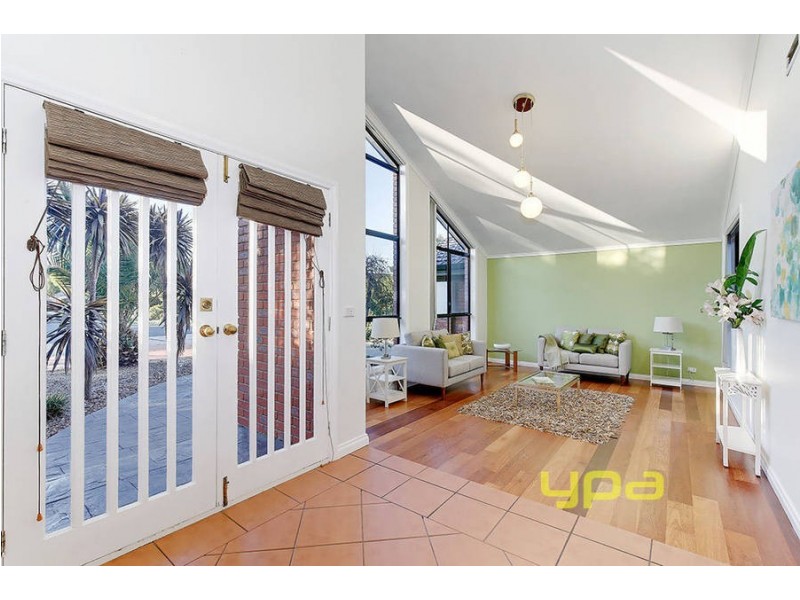 13 Hyperno Court, Keilor Downs VIC 3038