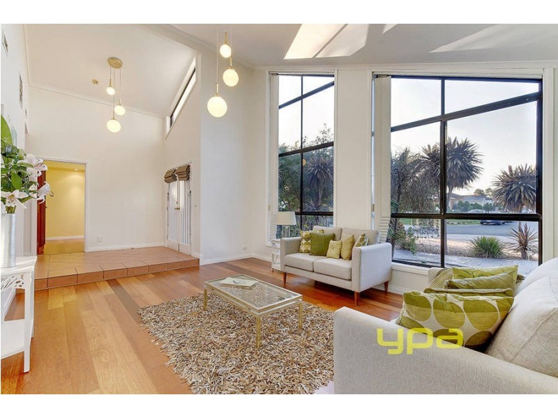 13 Hyperno Court, Keilor Downs VIC 3038