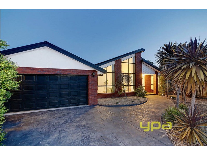 13 Hyperno Court, Keilor Downs VIC 3038