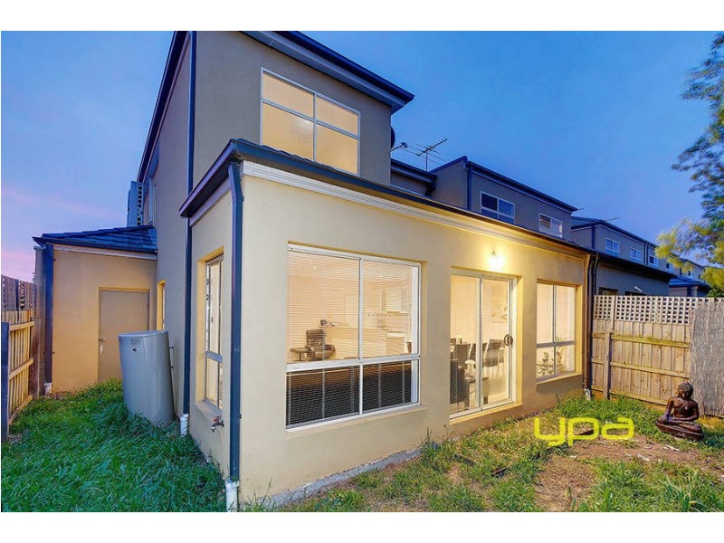 1/8 Lorraine Court, Hillside VIC 3037