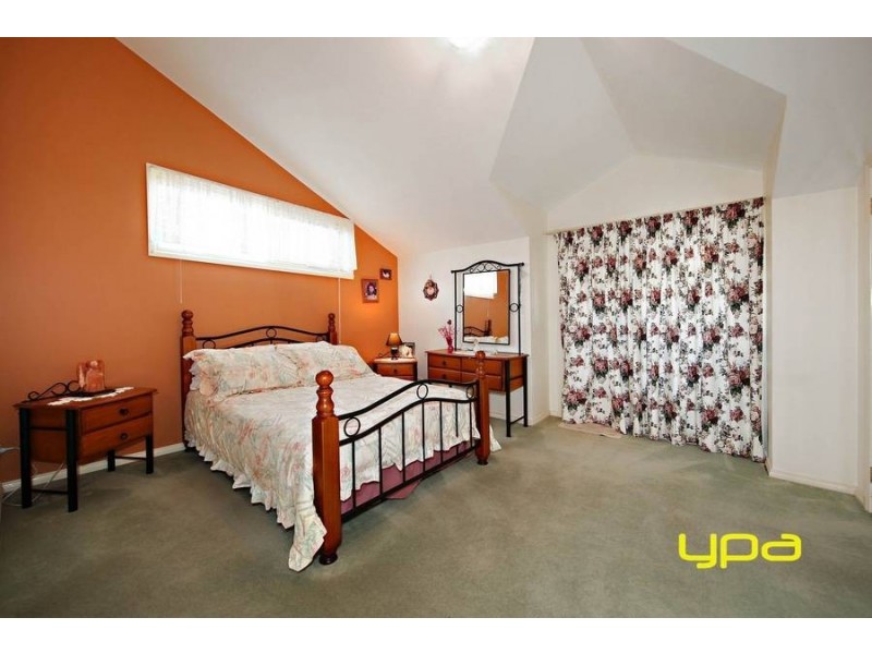 8/100 Taylors Road, Keilor Downs VIC 3038