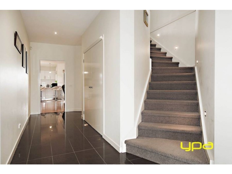 6 Coogee Drive, Taylors Hill VIC 3037