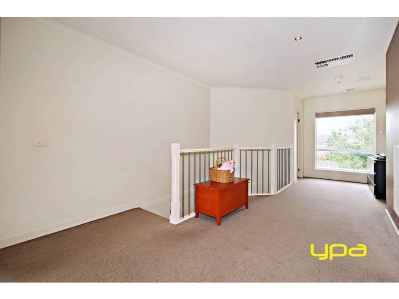 6 Coogee Drive, Taylors Hill VIC 3037