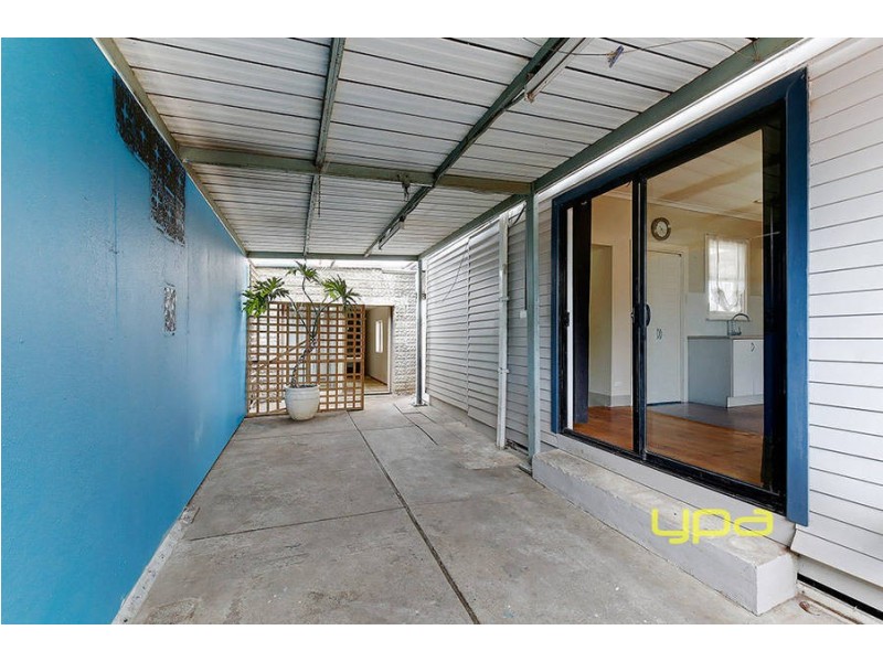 4 Vista Street, St Albans VIC 3021