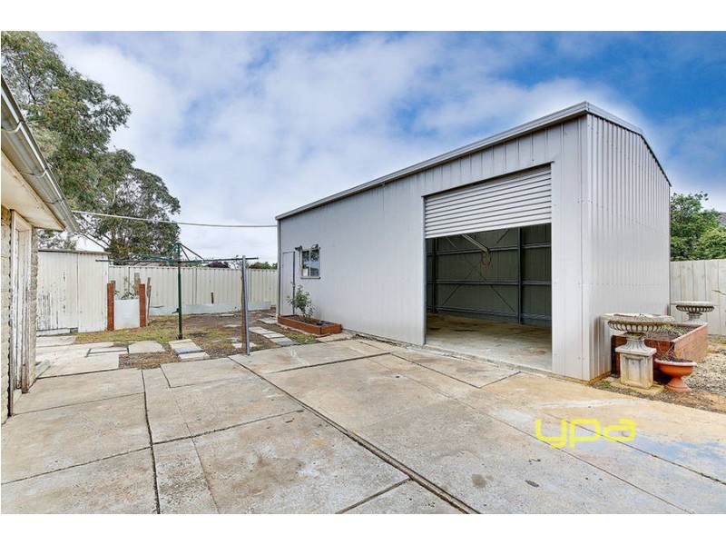 4 Vista Street, St Albans VIC 3021