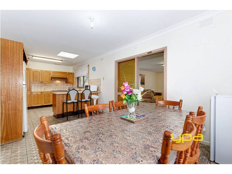 16 Apollo Road, Taylors Lakes VIC 3038