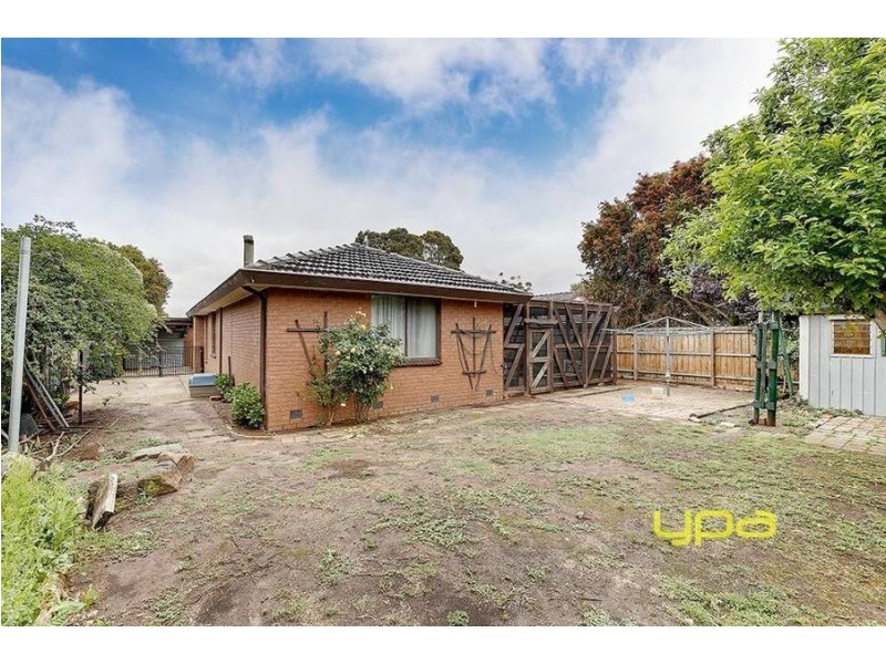 16 Apollo Road, Taylors Lakes VIC 3038