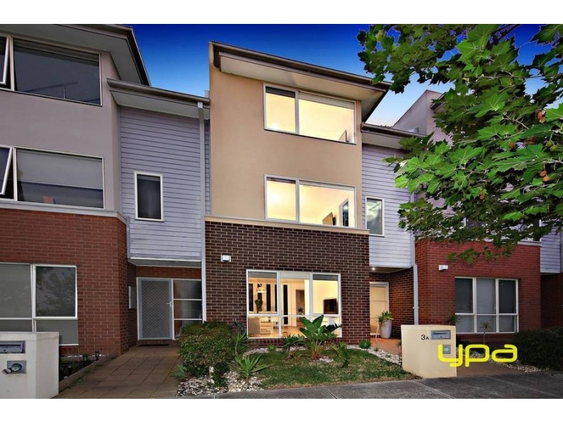 3a Wentworth Drive, Taylors Lakes VIC 3038