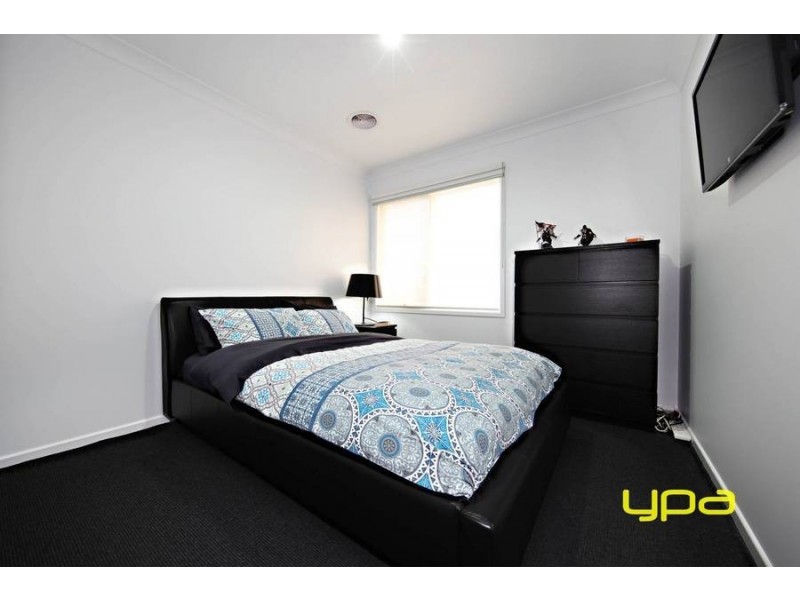 3a Wentworth Drive, Taylors Lakes VIC 3038