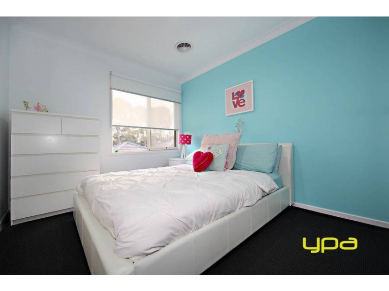 3a Wentworth Drive, Taylors Lakes VIC 3038