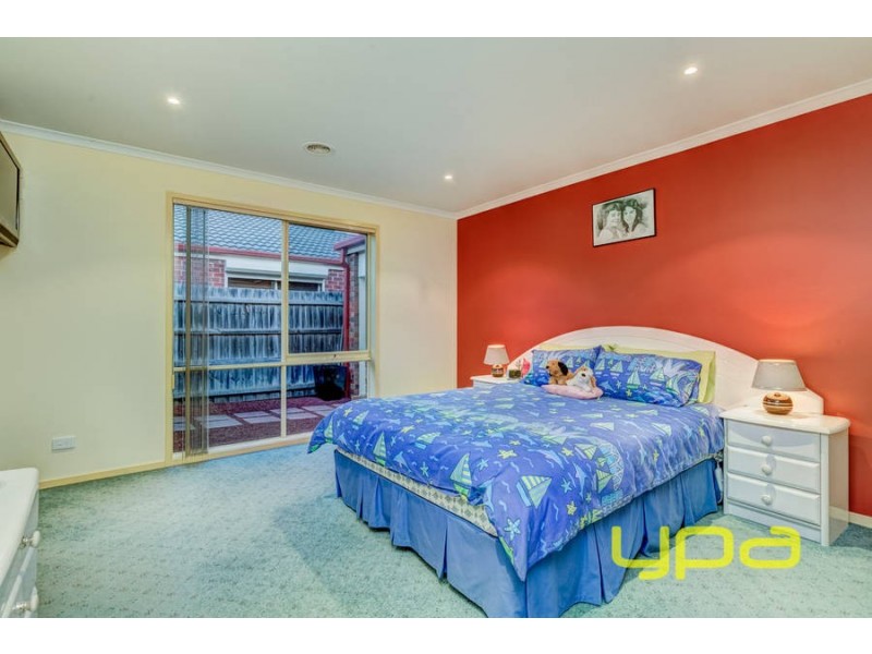 44 Taylors Hill Blvd, Taylors Hill VIC 3037