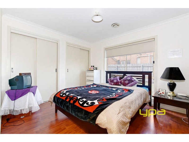 2/180 Copernicus Way, Keilor Downs VIC 3038