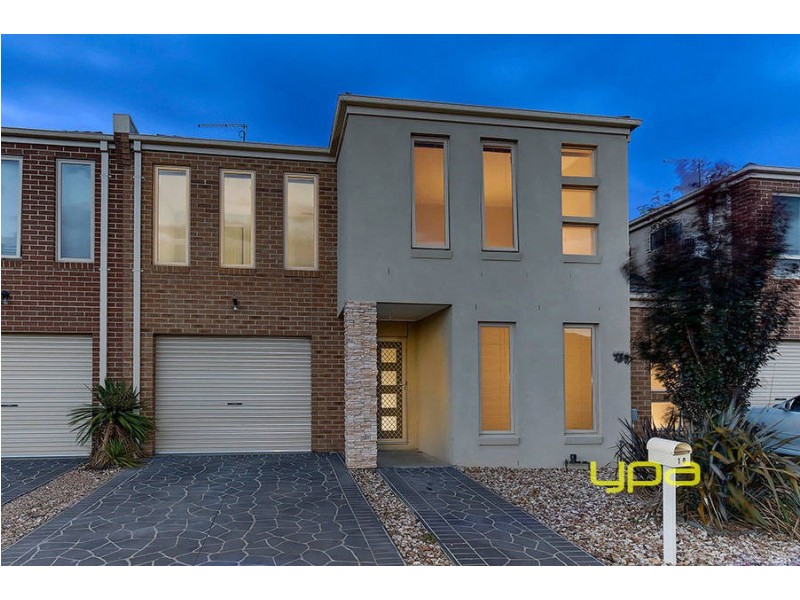 10 Richie Circuit, Hillside VIC 3037
