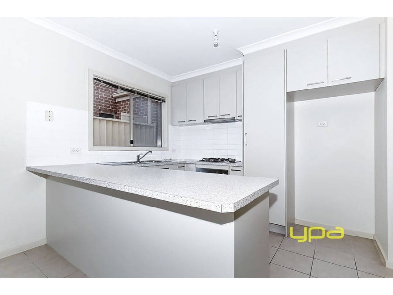 10 Richie Circuit, Hillside VIC 3037