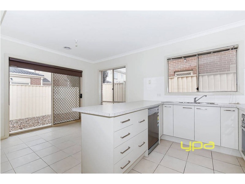 10 Richie Circuit, Hillside VIC 3037