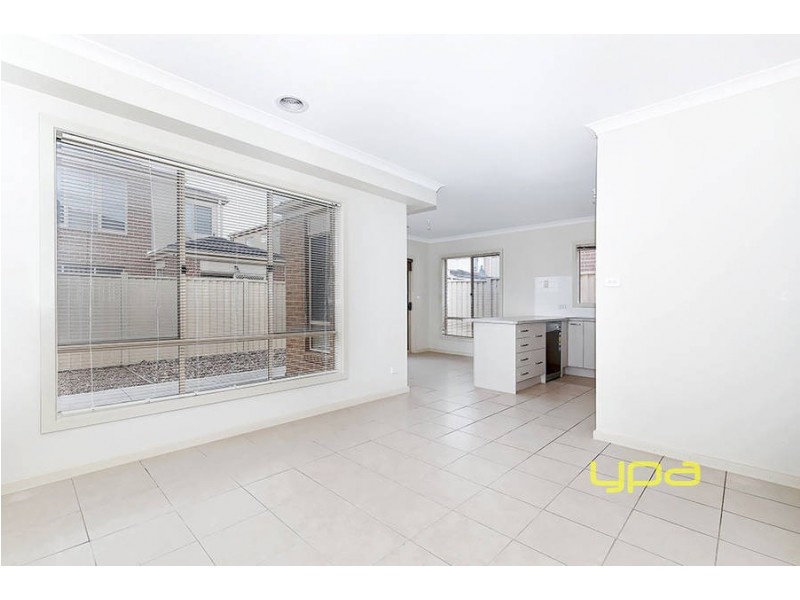 10 Richie Circuit, Hillside VIC 3037