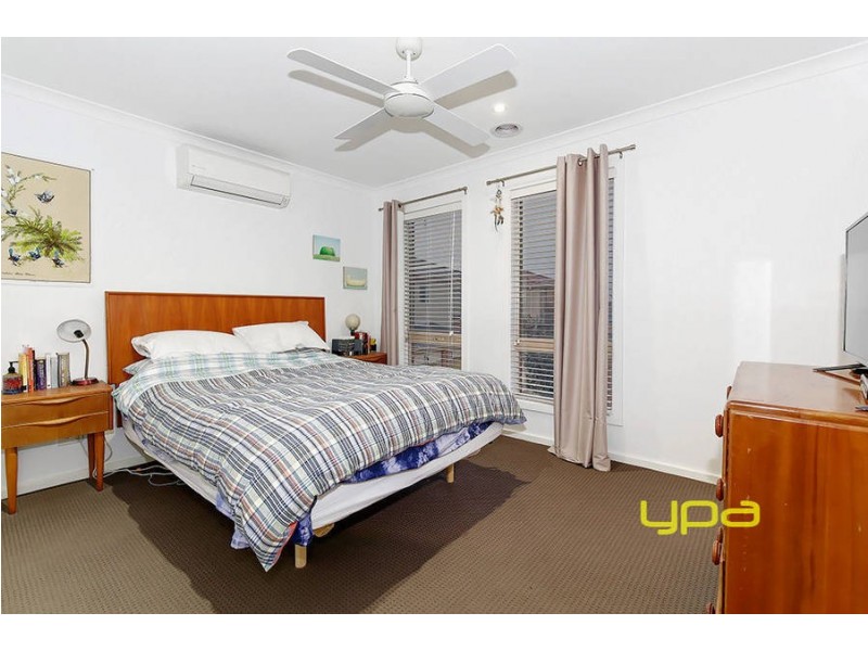 22 Richie Circuit, Hillside VIC 3037