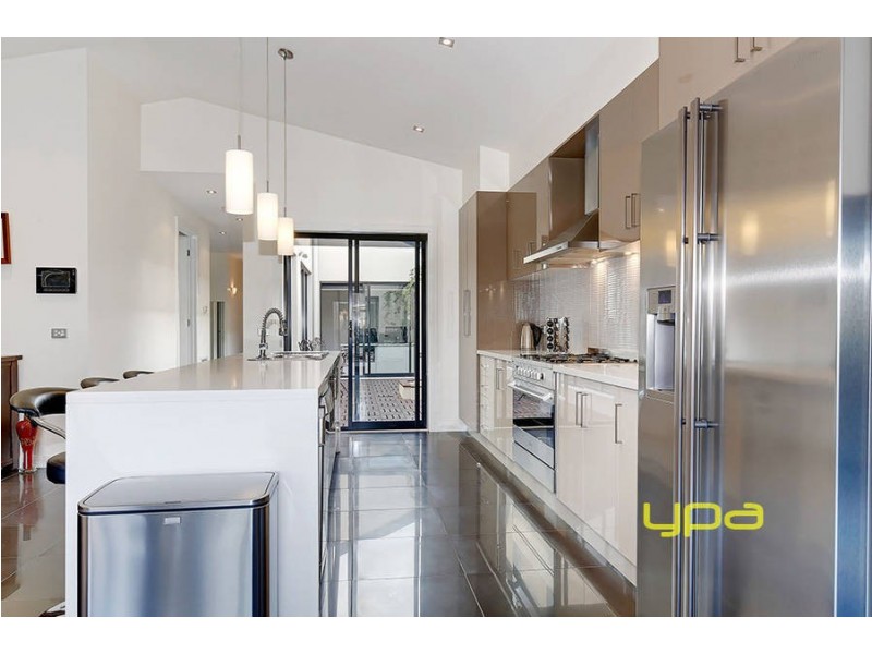 2/26 Jade Way, Hillside VIC 3037