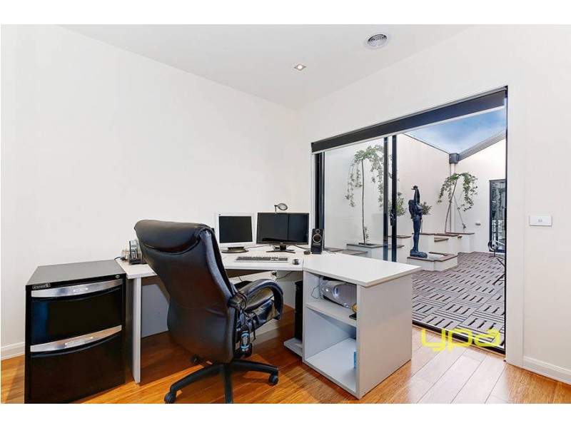 2/26 Jade Way, Hillside VIC 3037